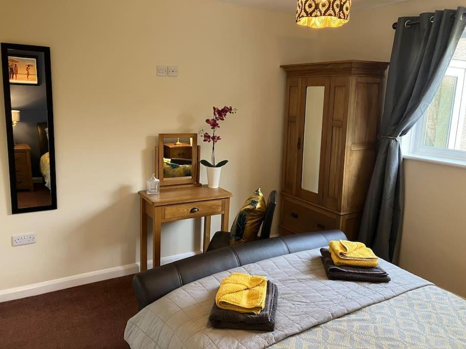 Ogilvie Lodge Llandudno Junction Dış mekan fotoğraf